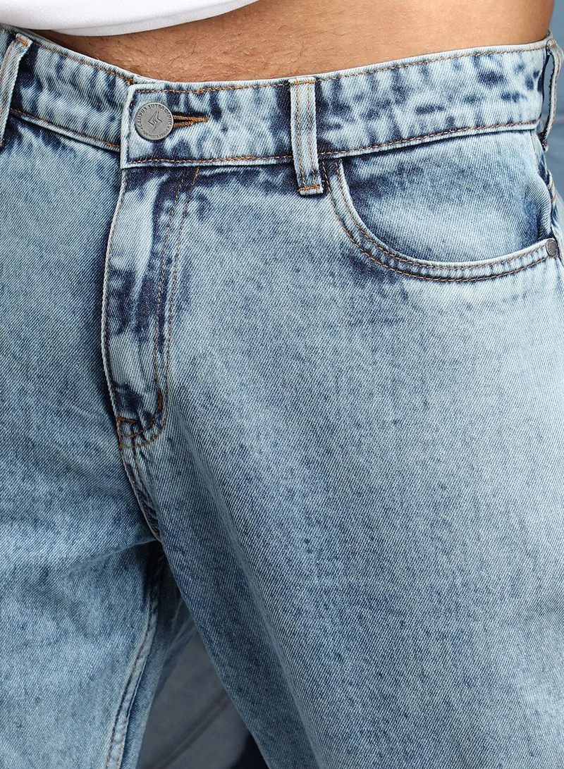 Campus Sutra  Men's Indigo Blue Acid-Wash Straight-Fit Denim Jeans For Casual Wear | Low-Waist | Medium-Wash | Button & Zip Closure | Denim Jeans Crafted With Comfort Wear For Everyday Wear for Men | Best Price UAE